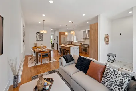 3414 North Hamilton Avenue Chicago IL 60618