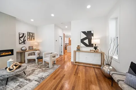3414 North Hamilton Avenue Chicago IL 60618