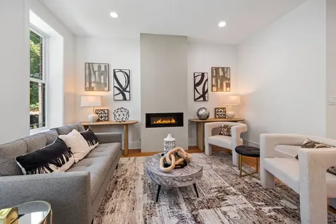 3414 North Hamilton Avenue Chicago IL 60618
