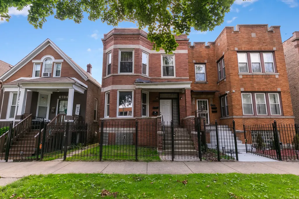 6732 South Michigan Avenue Chicago IL 60637