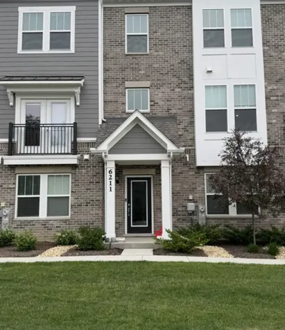 6211 Sandbelt Drive Lisle IL 60532