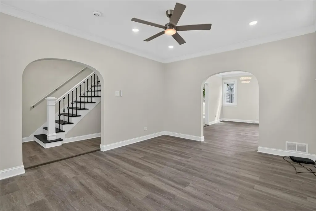 543 North Leclaire Avenue Chicago IL 60644