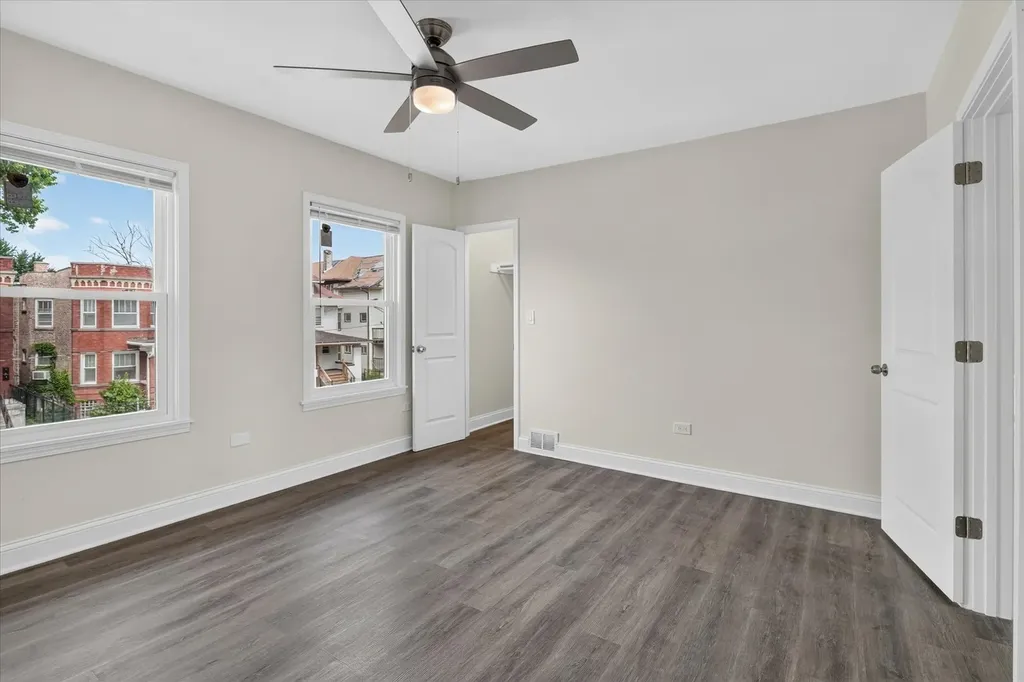 543 North Leclaire Avenue Chicago IL 60644