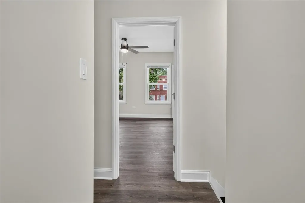 543 North Leclaire Avenue Chicago IL 60644