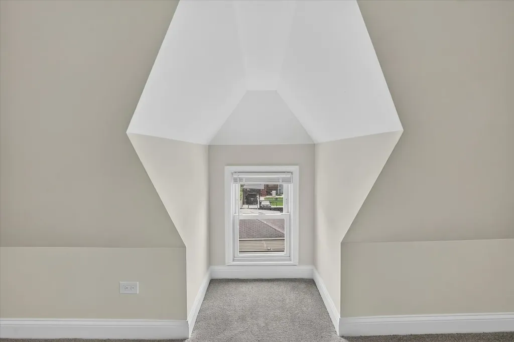 543 North Leclaire Avenue Chicago IL 60644