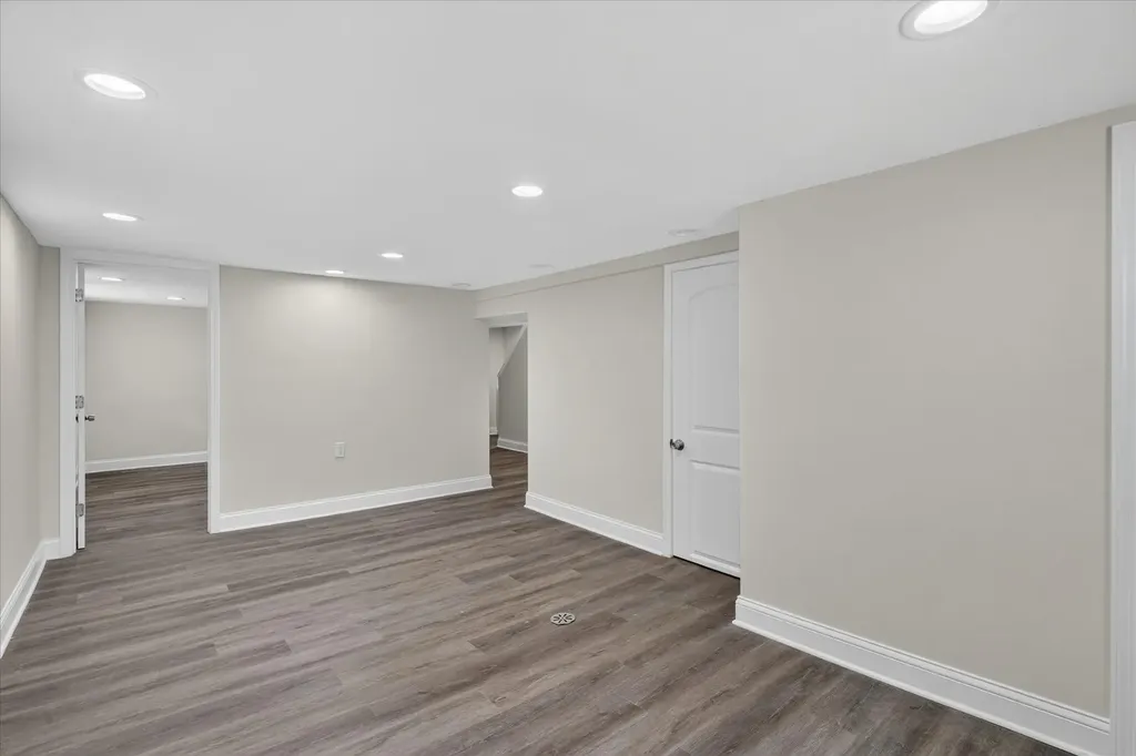543 North Leclaire Avenue Chicago IL 60644
