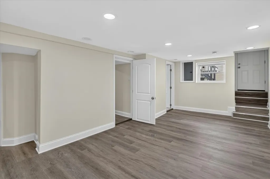 543 North Leclaire Avenue Chicago IL 60644