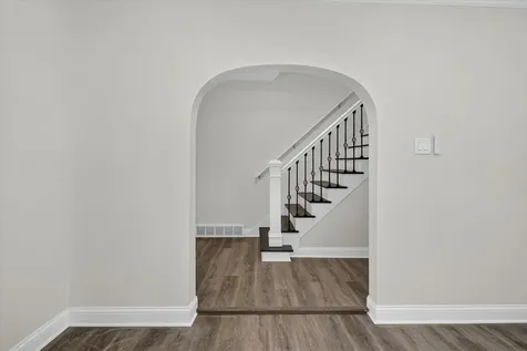 543 North Leclaire Avenue Chicago IL 60644