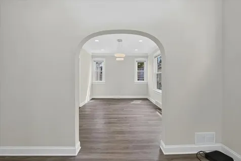 543 North Leclaire Avenue Chicago IL 60644