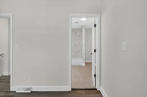 543 North Leclaire Avenue Chicago IL 60644