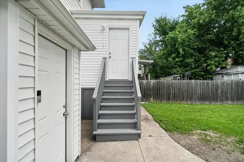 543 North Leclaire Avenue Chicago IL 60644