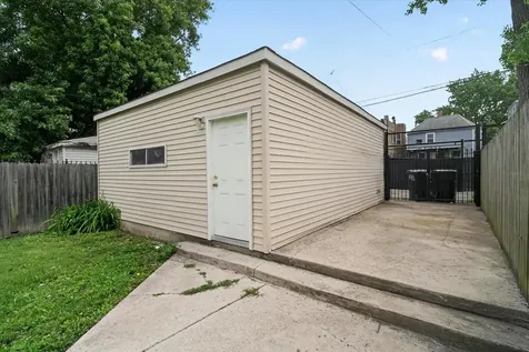 543 North Leclaire Avenue Chicago IL 60644