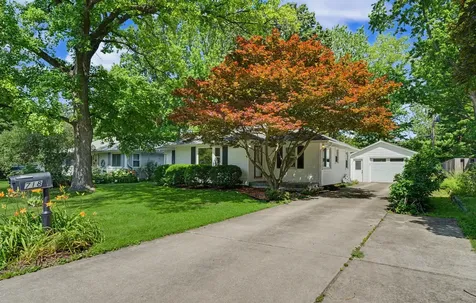 718 Dover Place Champaign IL 61820