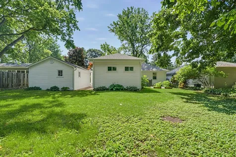 718 Dover Place Champaign IL 61820