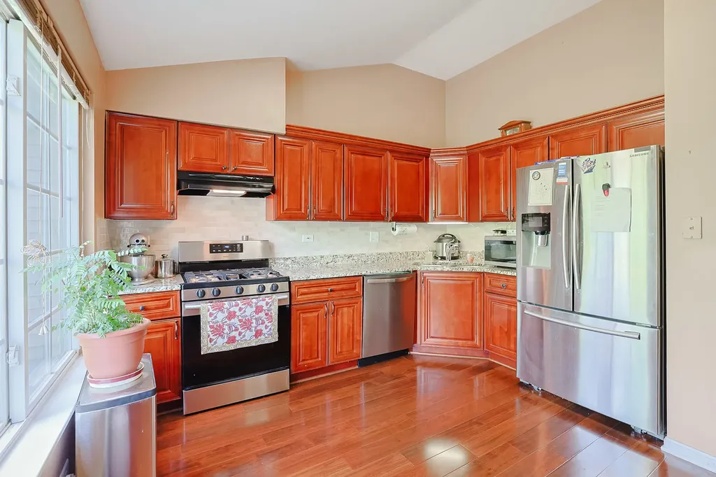 169 Concord Lane Carol Stream IL 60188