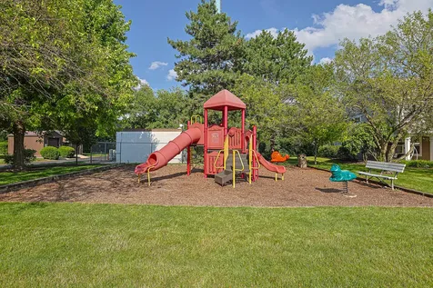 169 Concord Lane Carol Stream IL 60188