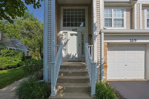 169 Concord Lane Carol Stream IL 60188