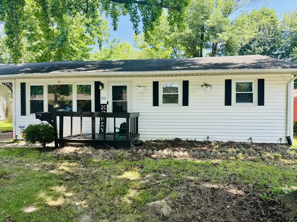 912 Boston Road Marion IL 62959