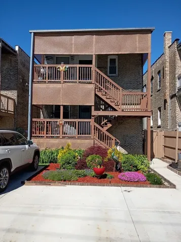 739 North Trumbull Avenue Chicago IL 60624