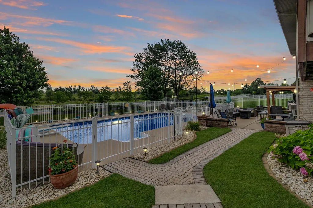 17543 Dolorosa Drive Orland Park IL 60467