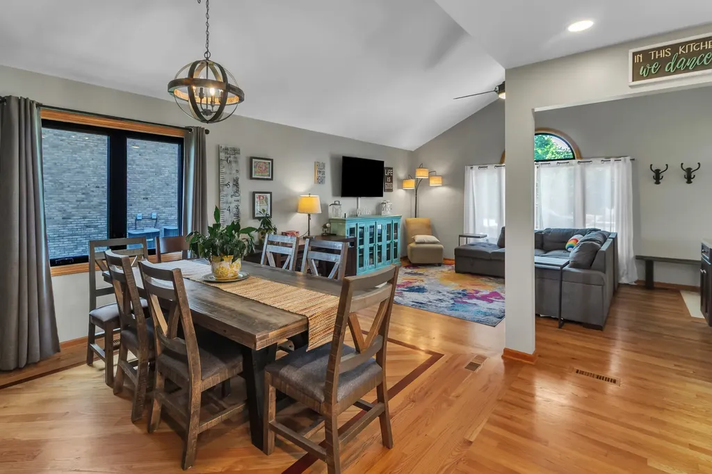 17543 Dolorosa Drive Orland Park IL 60467