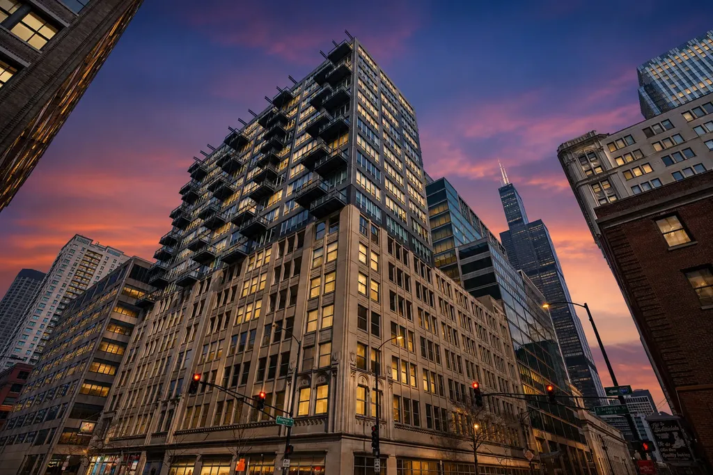 565 West Quincy Street Chicago IL 60661