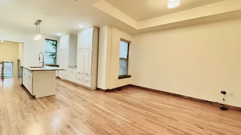 6128 South Kenwood Avenue Chicago IL 60637