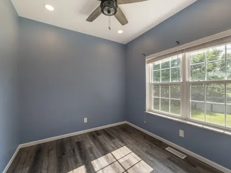 16 Grove Street Bristol IL 60512
