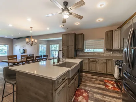 16 Grove Street Bristol IL 60512
