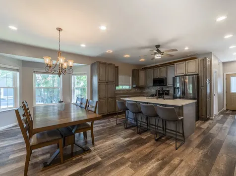 16 Grove Street Bristol IL 60512