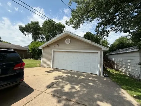 2444 Linden Avenue Waukegan IL 60087