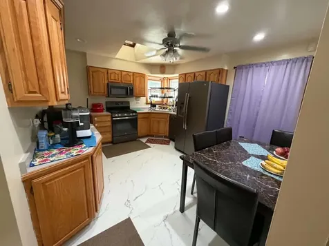 2444 Linden Avenue Waukegan IL 60087