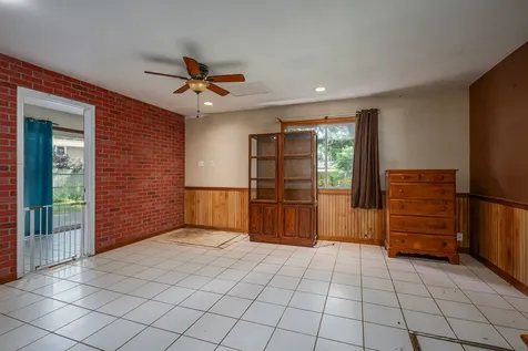 2108 Holly Court Mchenry IL 60051