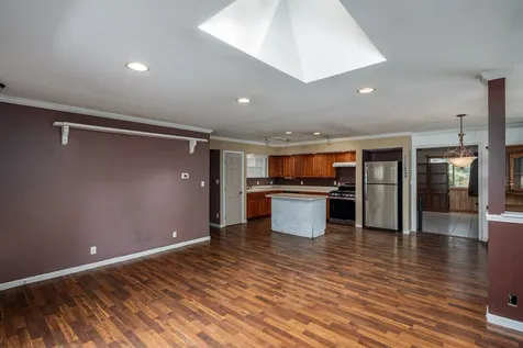 2108 Holly Court Mchenry IL 60051