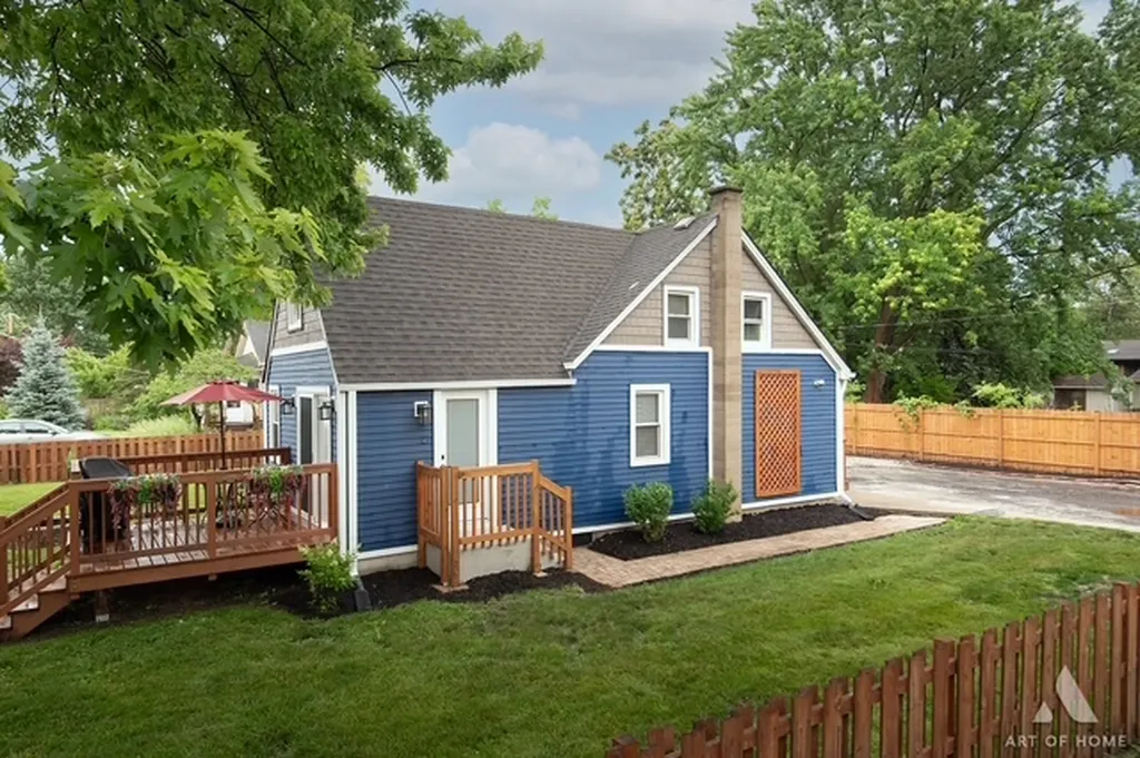 411 Edward Court Des Plaines IL 60016