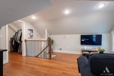 411 Edward Court Des Plaines IL 60016