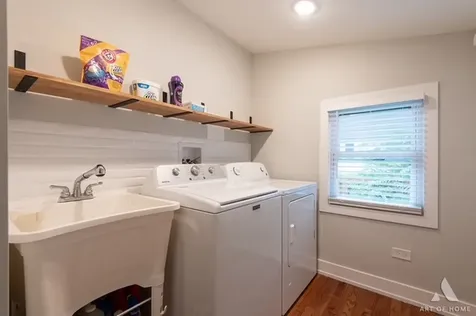 411 Edward Court Des Plaines IL 60016