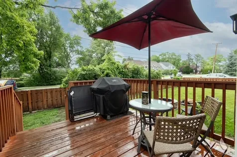 411 Edward Court Des Plaines IL 60016