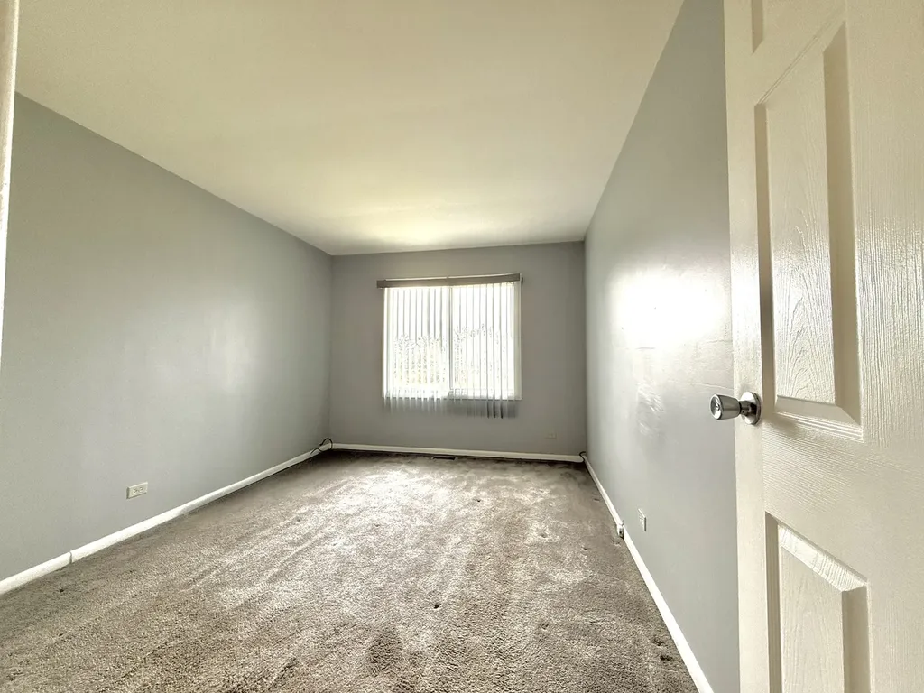 3108 Roberts Drive Woodridge IL 60517