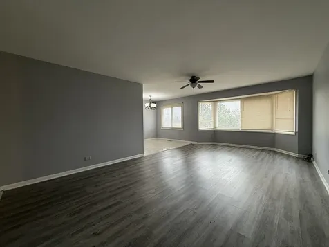 3108 Roberts Drive Woodridge IL 60517
