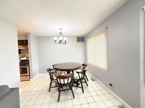 3108 Roberts Drive Woodridge IL 60517