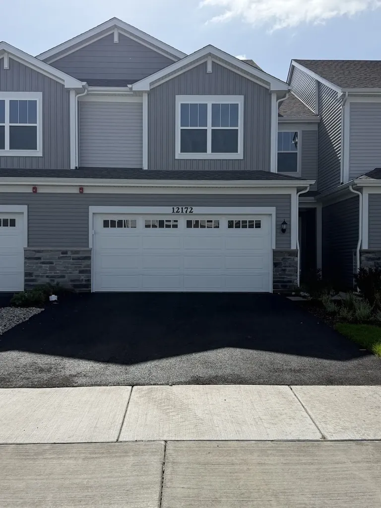 12172 Dodwell Street Huntley IL 60142