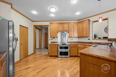 2682 Bauer Road North Aurora IL 60542