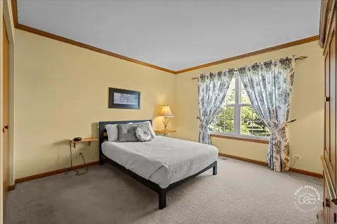 2682 Bauer Road North Aurora IL 60542