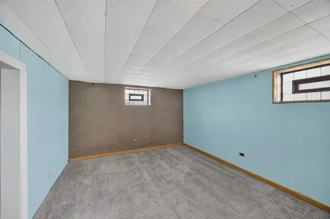 13157 South Green Bay Avenue Chicago IL 60633