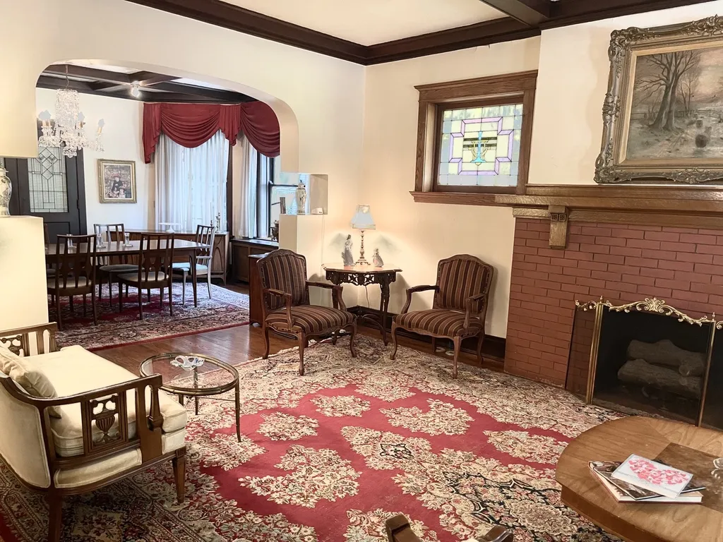 1446 West Summerdale Avenue W Chicago IL 60640