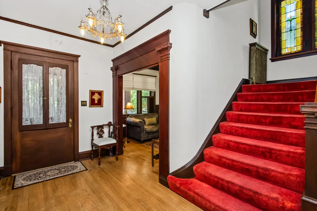 1446 West Summerdale Avenue W Chicago IL 60640