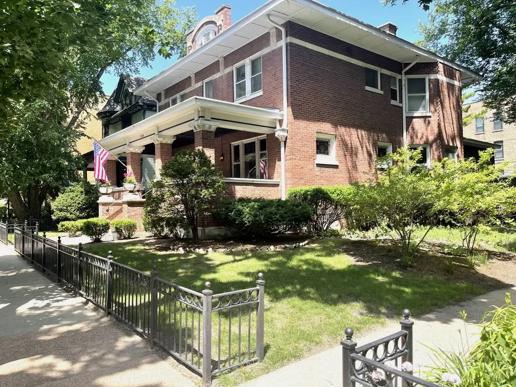 1446 West Summerdale Avenue Chicago IL 60640