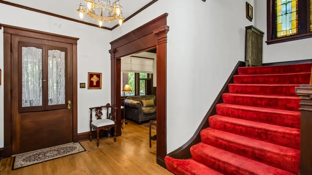 1446 West Summerdale Avenue Chicago IL 60640
