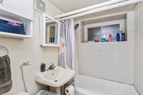 1446 West Summerdale Avenue W Chicago IL 60640